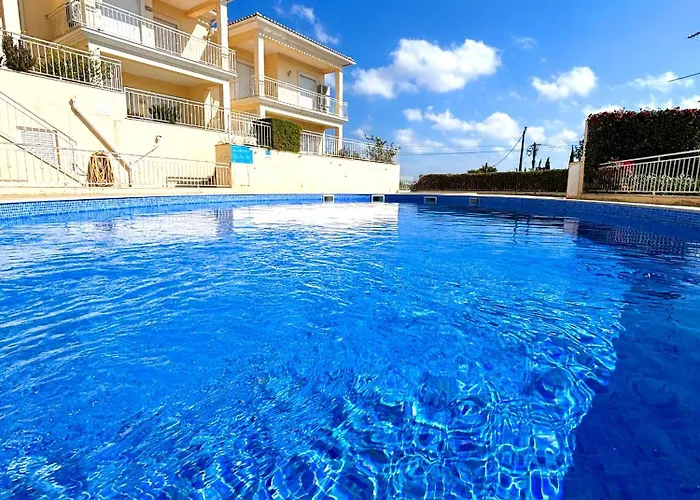 Balaia Maggs House Pool & Ocean View By Becherish